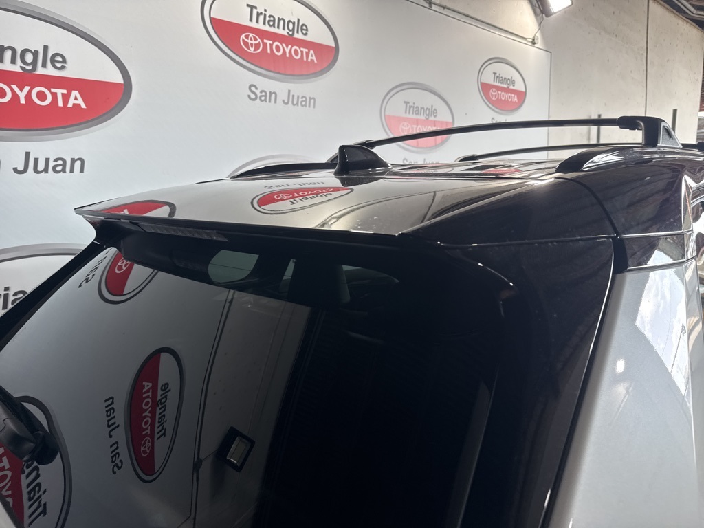 2025 Toyota RAV4 Hybrid XSE photo 16