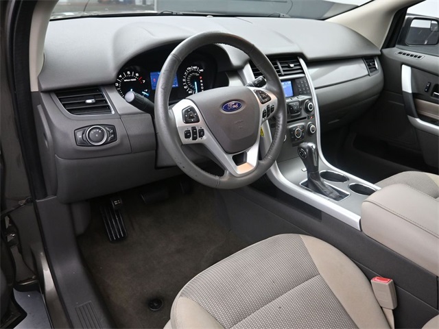 2014 Ford Edge SEL photo 9