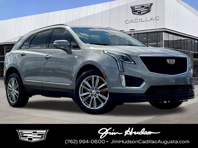 2025 Cadillac XT5 Sport's photo