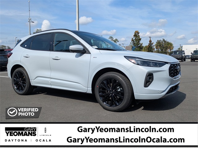 2026 Ford Escape S's photo