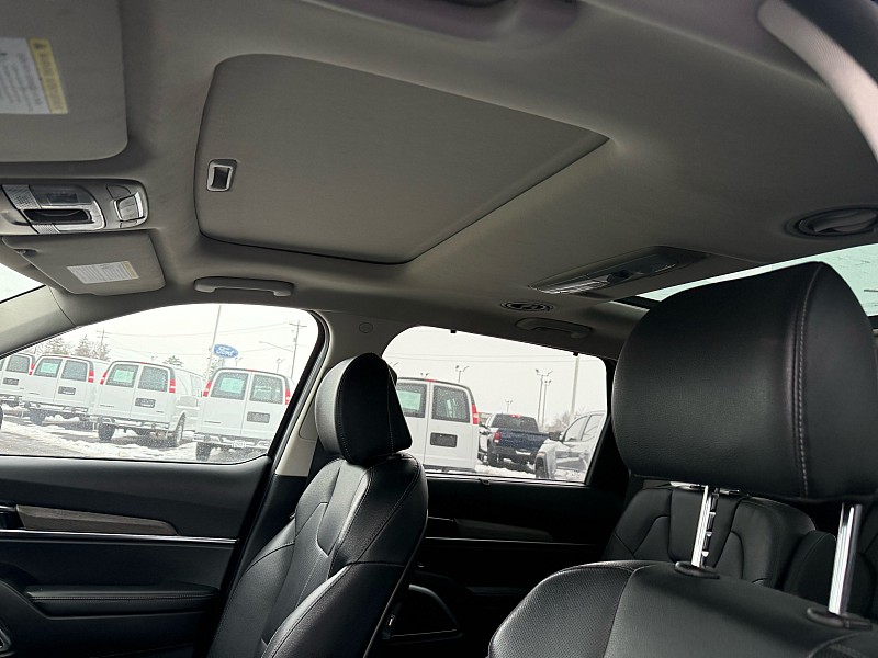 2022 Kia Telluride SX photo 2