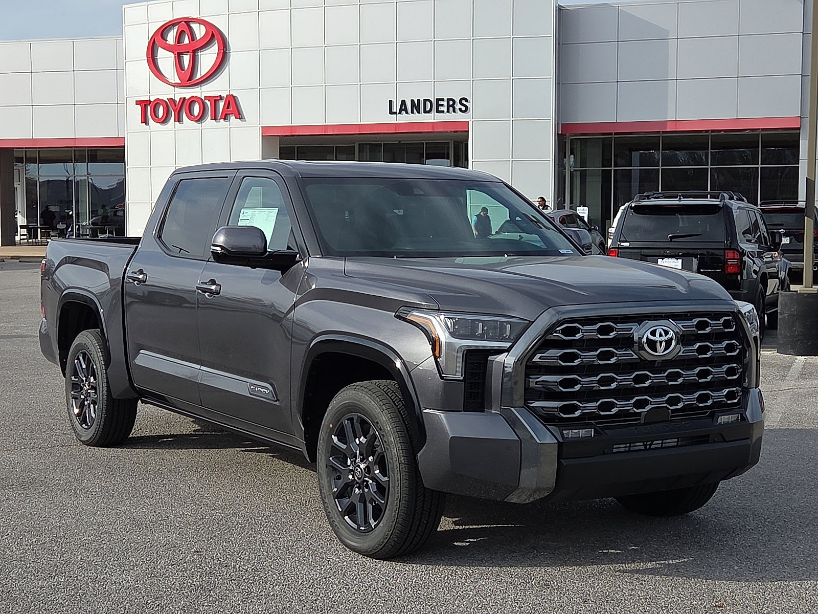 2026 Toyota Tundra Platinum's photo