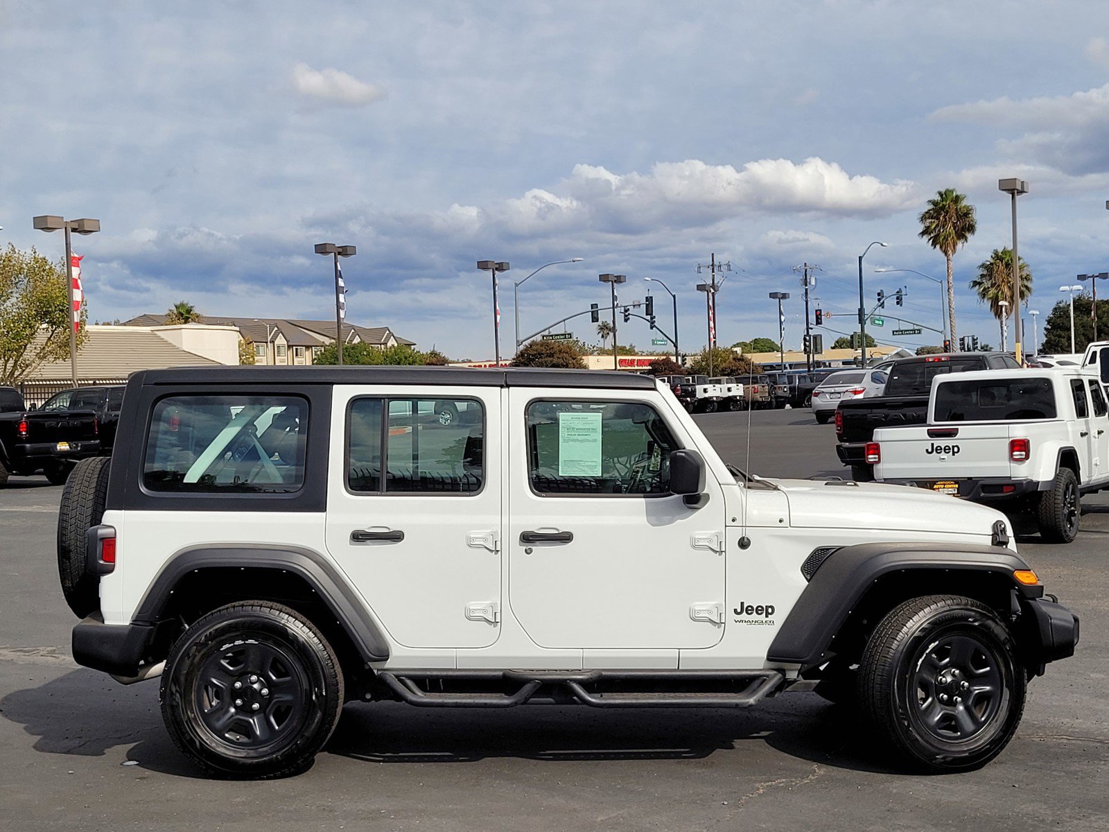 2022 Jeep Wrangler Unlimited Sport photo 3