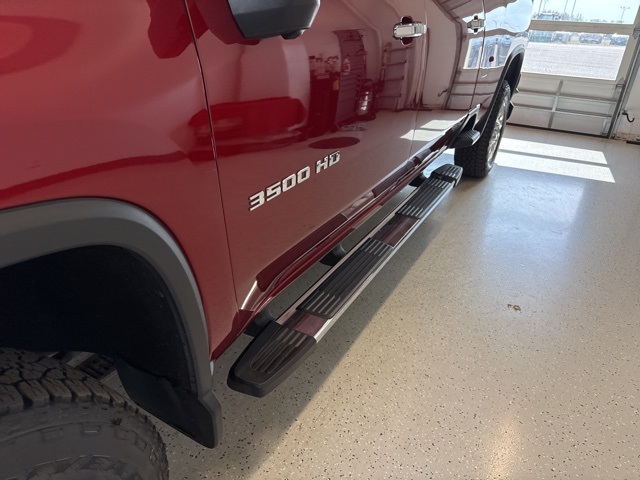 2022 Chevrolet Silverado 3500HD High Country photo 3
