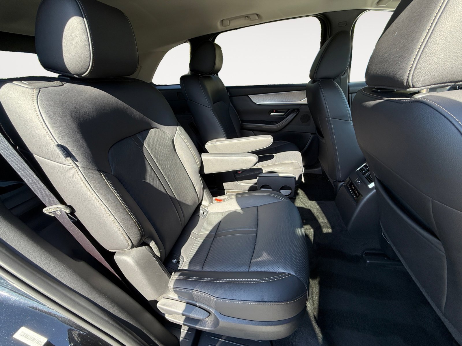 2024 Mazda CX-90 Preferred photo 18