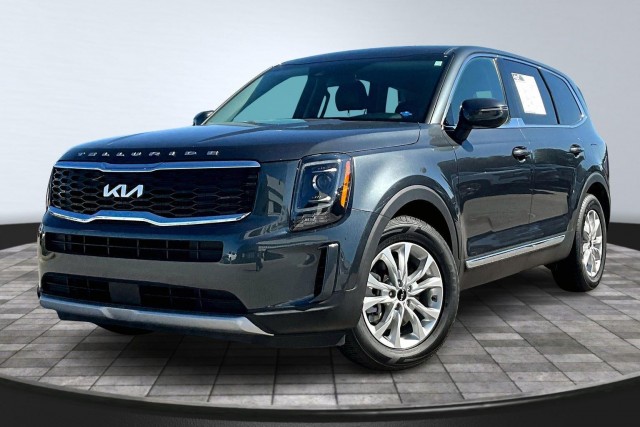 2022 Kia Telluride LX's photo