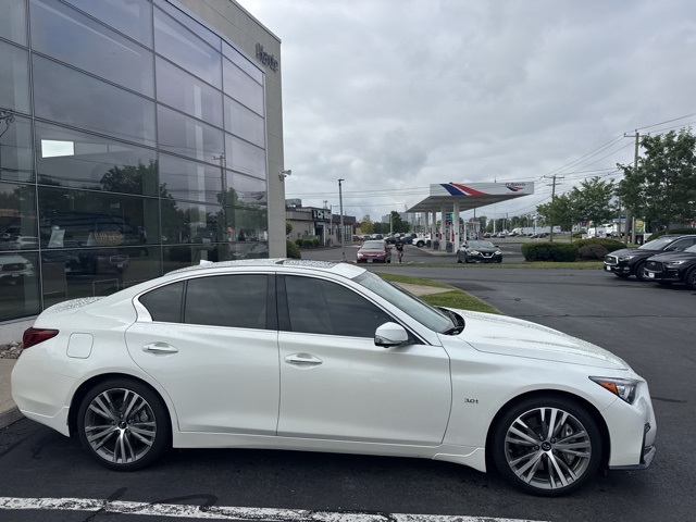 2019 Infiniti Q50 Sport photo 2