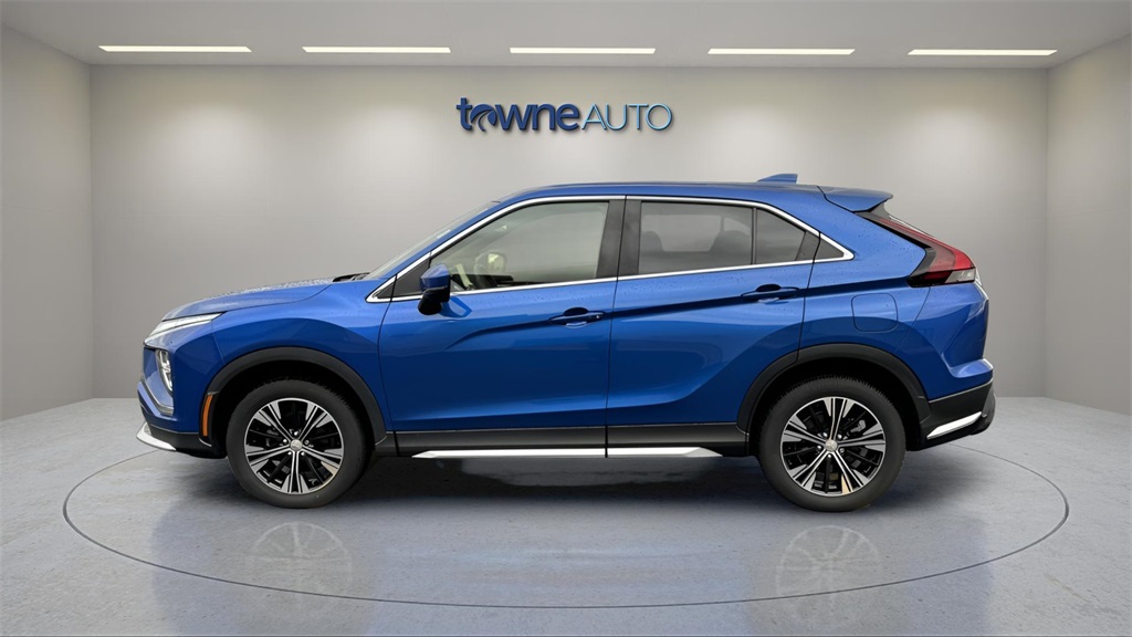 2022 Mitsubishi Eclipse Cross SE photo 2