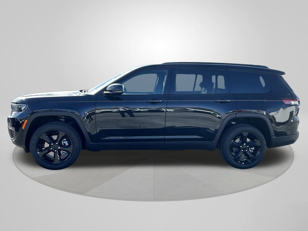 2025 Jeep Grand Cherokee Limited photo 4