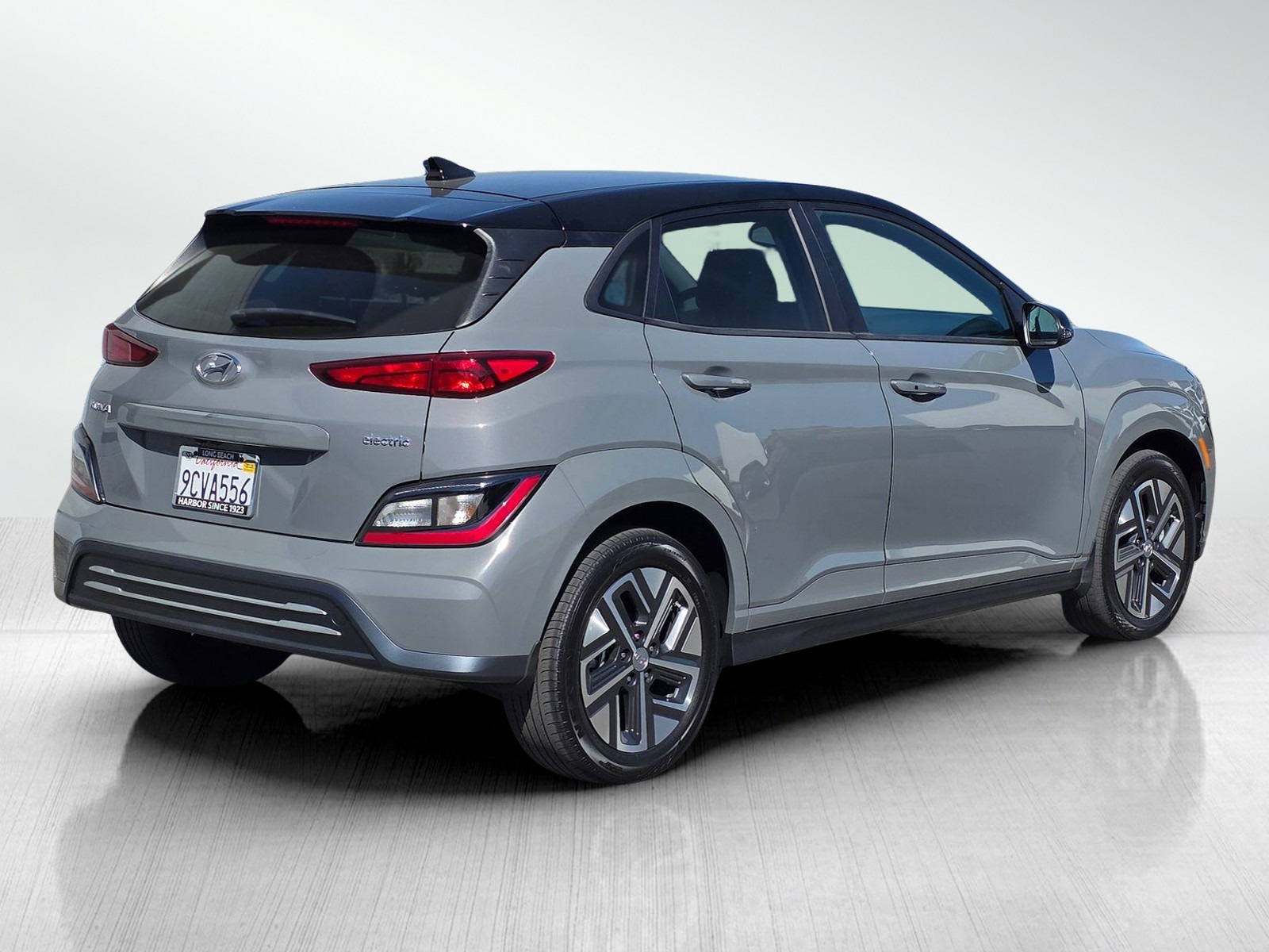 2022 Hyundai Kona Electric SEL photo 6