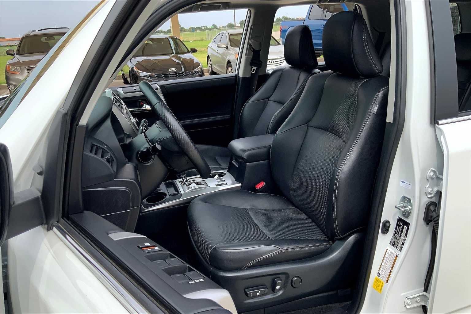 2024 Toyota 4Runner Limited photo 7