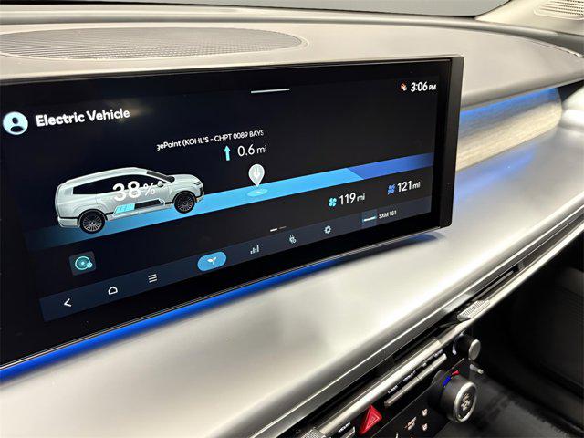 2026 Hyundai Ioniq SEL photo 15