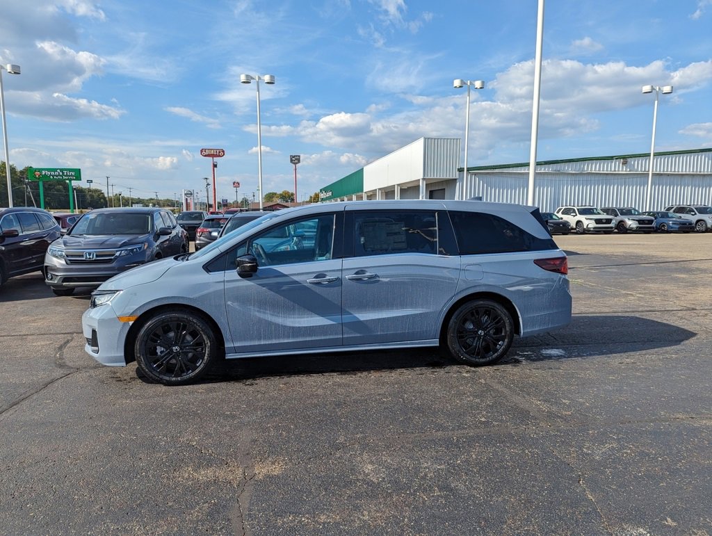 2026 Honda Odyssey photo 3