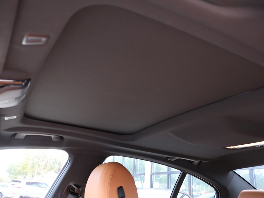 2023 Bmw 530e 5-Series photo 18