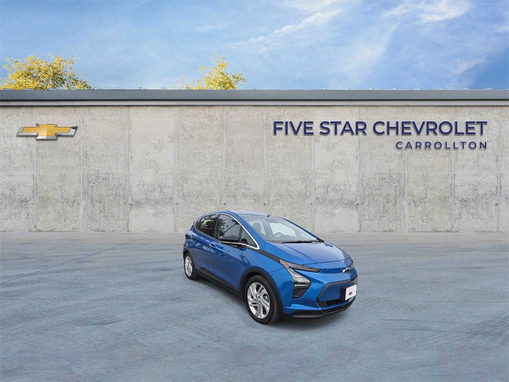 2023 Chevrolet Bolt EV LT's photo