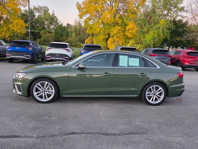 2023 Audi A4 45 S line Premium Plus photo 3