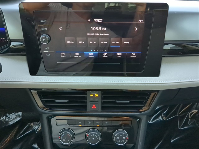 2025 Volkswagen Taos S photo 15