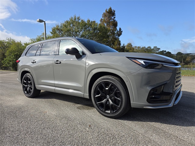 2026 Lexus TX F Sport's photo