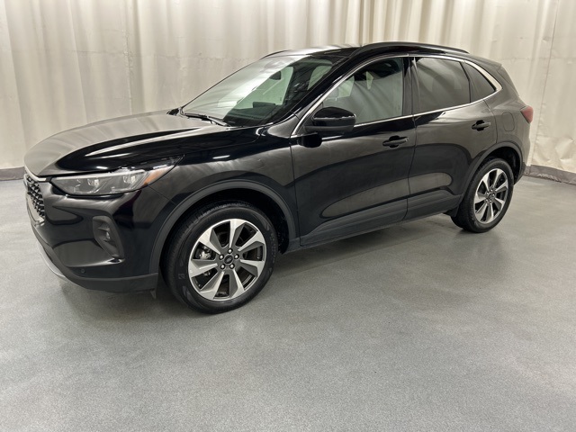 2024 Ford Escape Platinum photo 2