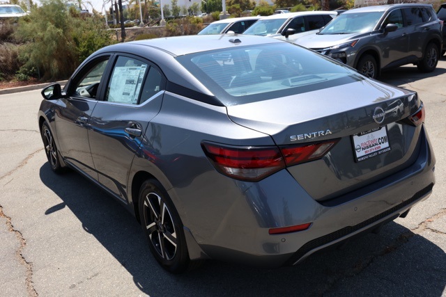 2025 Nissan Sentra SV photo 6