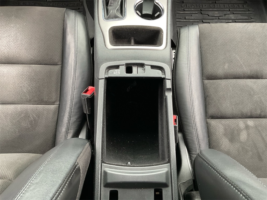 2020 Jeep Grand Cherokee Altitude photo 8