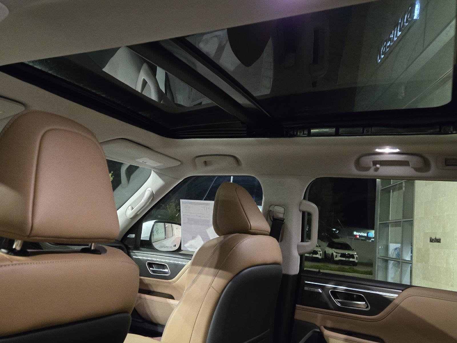 2026 Infiniti QX80 Luxe photo 11