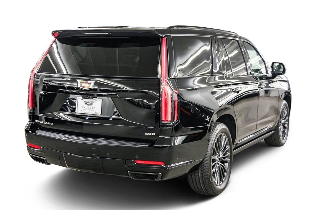 2026 Cadillac Escalade Platinum Sport photo 3
