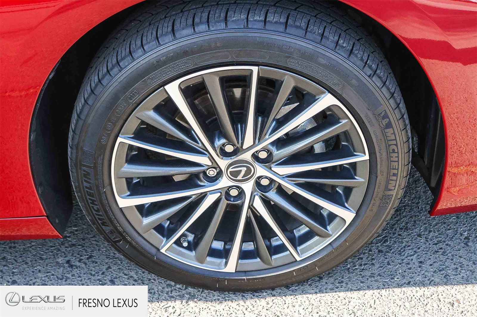 2023 Lexus ES 350 photo 9