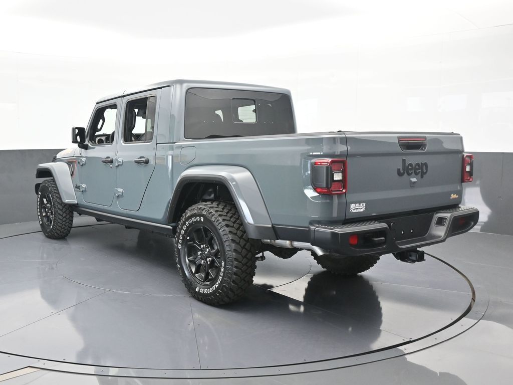 2024 Jeep Gladiator Sport photo 4
