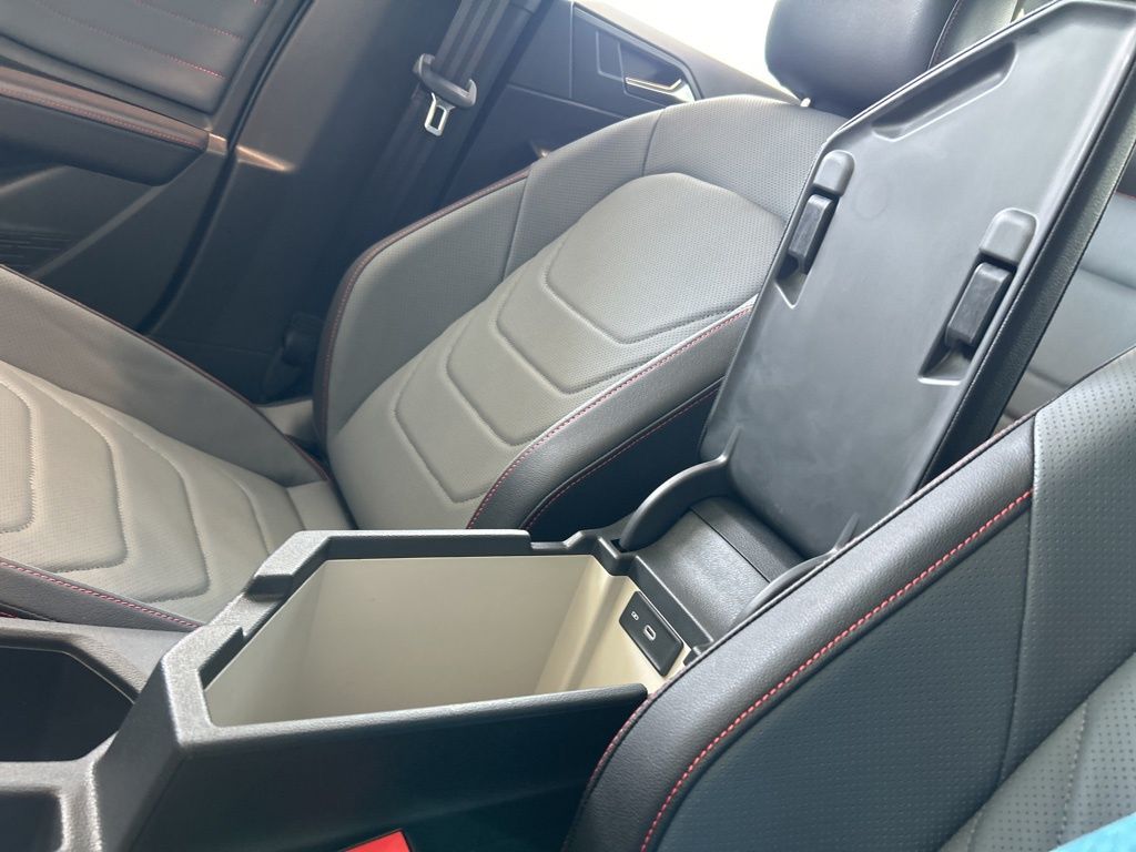2025 Volkswagen Jetta GLI 2.0T Autobahn photo 30