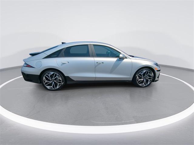 2025 Hyundai Ioniq 6 SEL photo 9