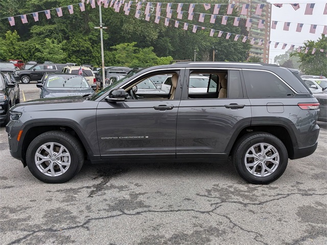 2022 Jeep Grand Cherokee Limited photo 9