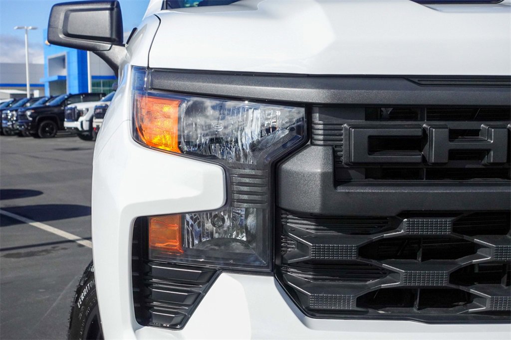 2026 Chevrolet Silverado 1500 Custom Trail Boss photo 4