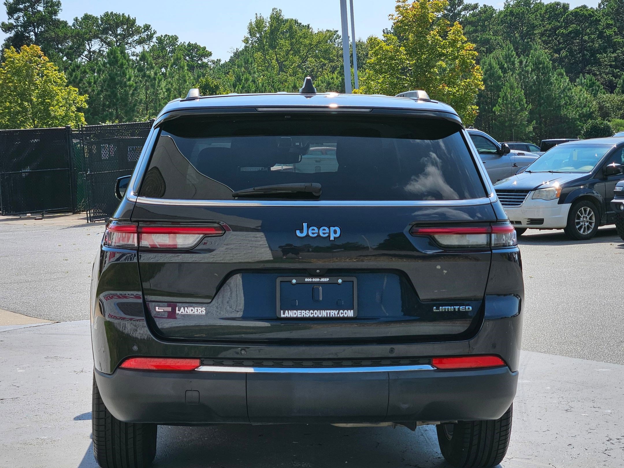 2023 Jeep Grand Cherokee Limited photo 5