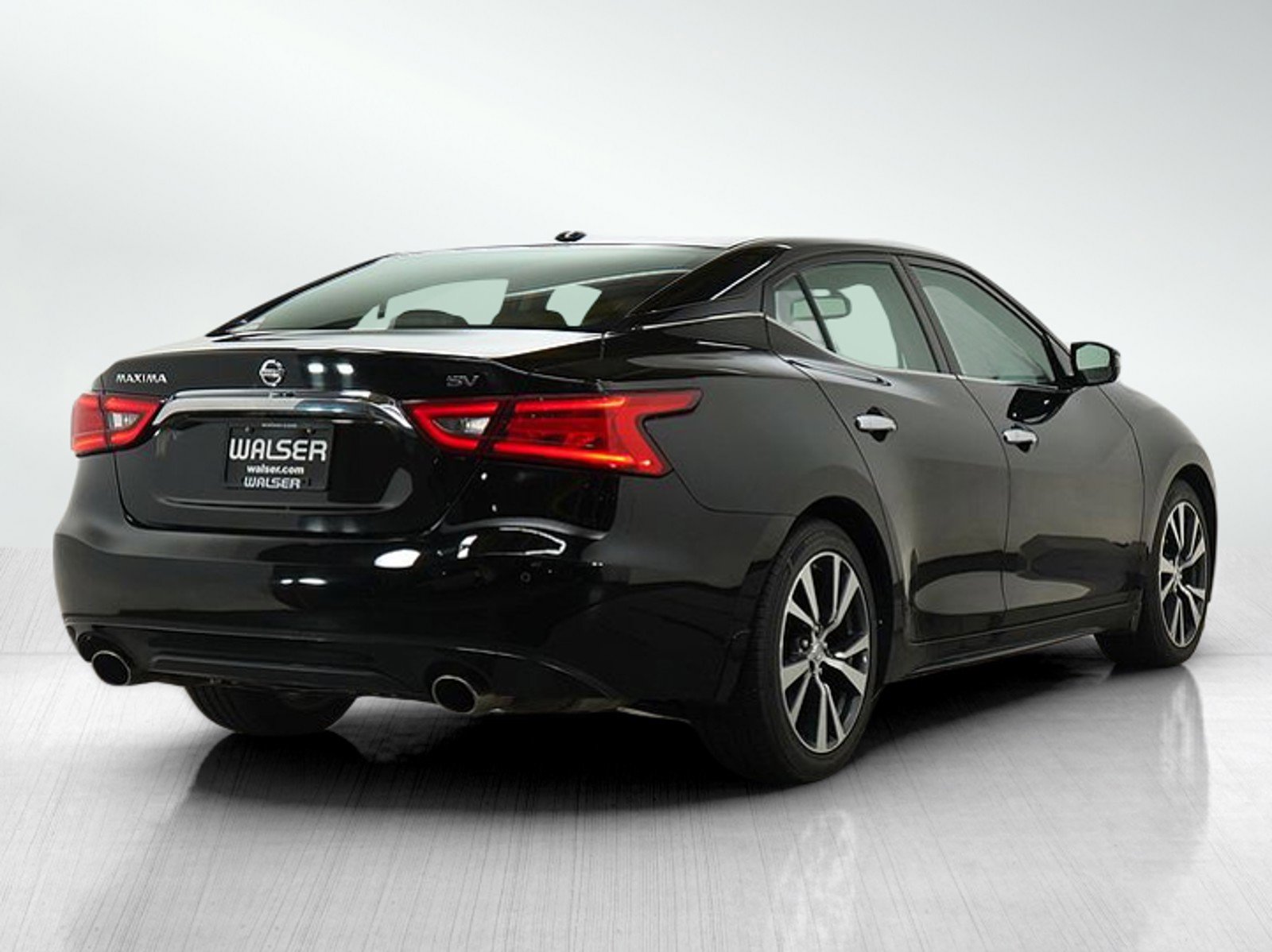 2017 Nissan Maxima SV photo 5