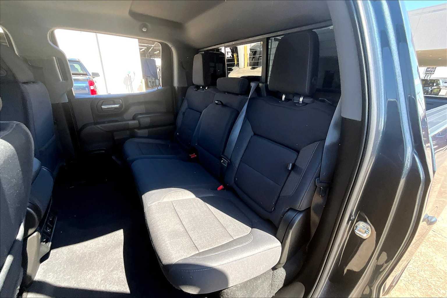 2019 Chevrolet Silverado 1500 LT photo 19