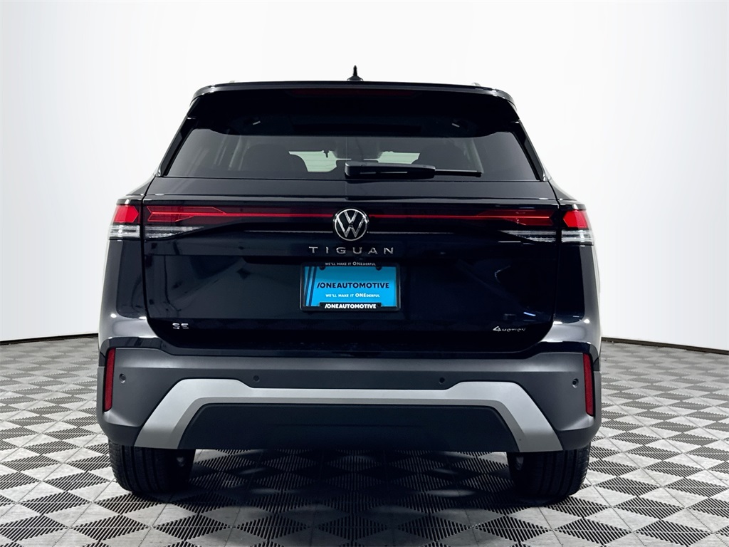 2025 Volkswagen Tiguan SE photo 11