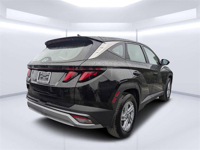 2025 Hyundai Tucson SE photo 3