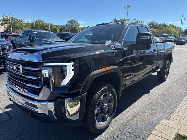 2026 Gmc Sierra 2500 HD SLE photo 3