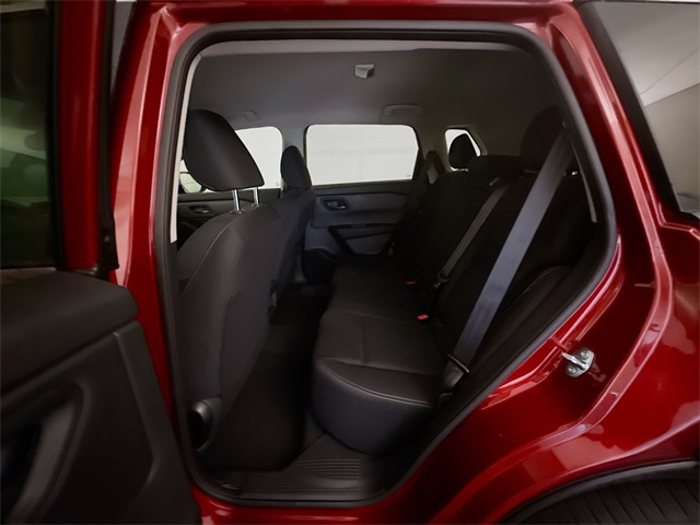 2025 Nissan Rogue S photo 8