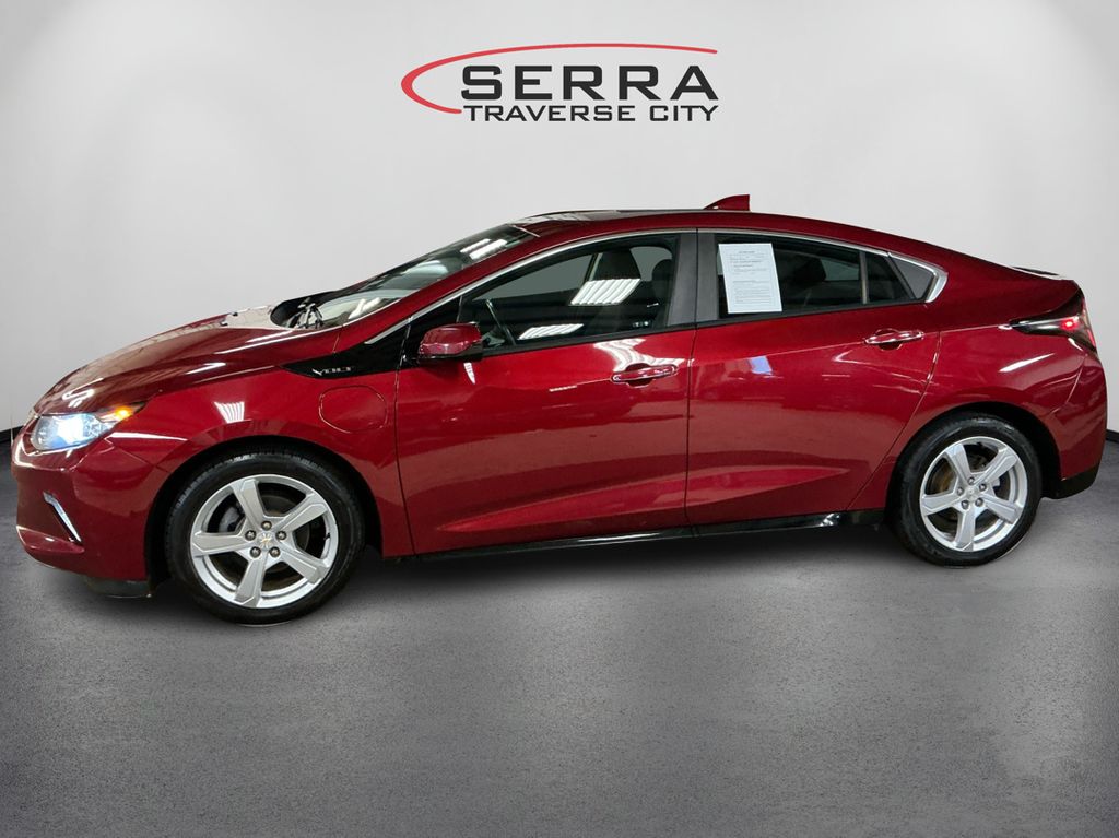 2018 Chevrolet Volt LT photo 8
