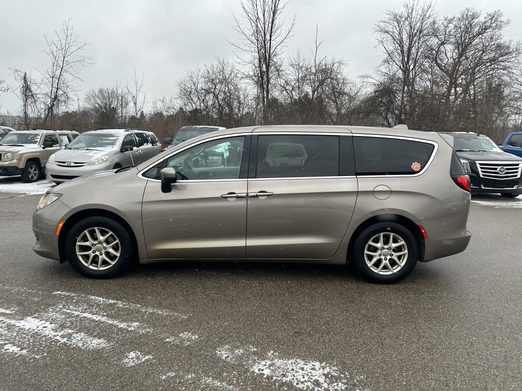 Used 2017 Chrysler Pacifica Touring with VIN 2C4RC1DG7HR535775 for sale in Howell, MI