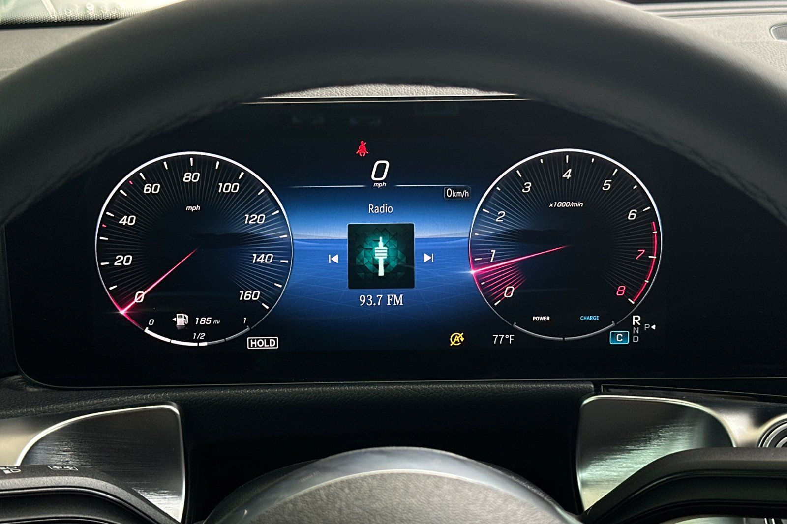 2025 Mercedes Benz GLB 250 photo 4