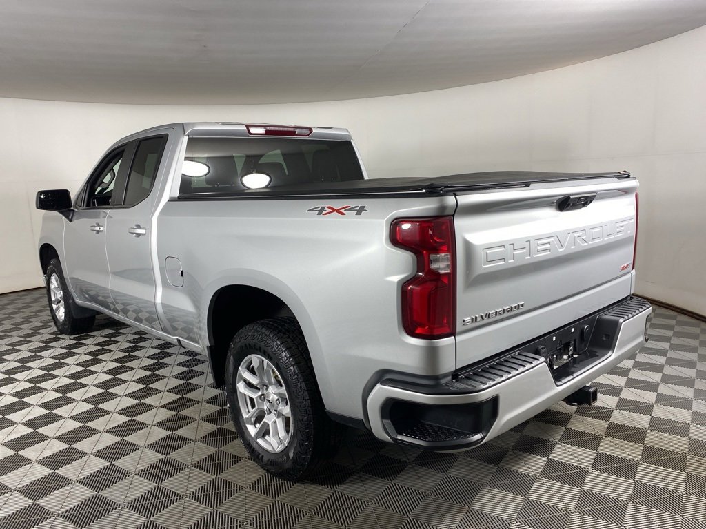 2022 Chevrolet Silverado 1500 RST photo 5