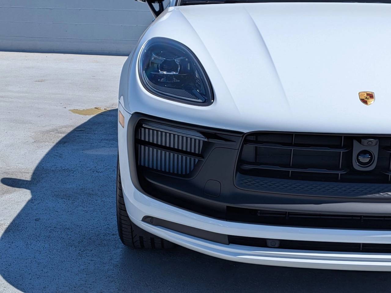 2025 Porsche Macan GTS photo 12