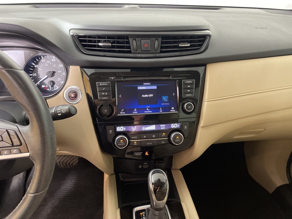 2020 Nissan Rogue SV photo 22
