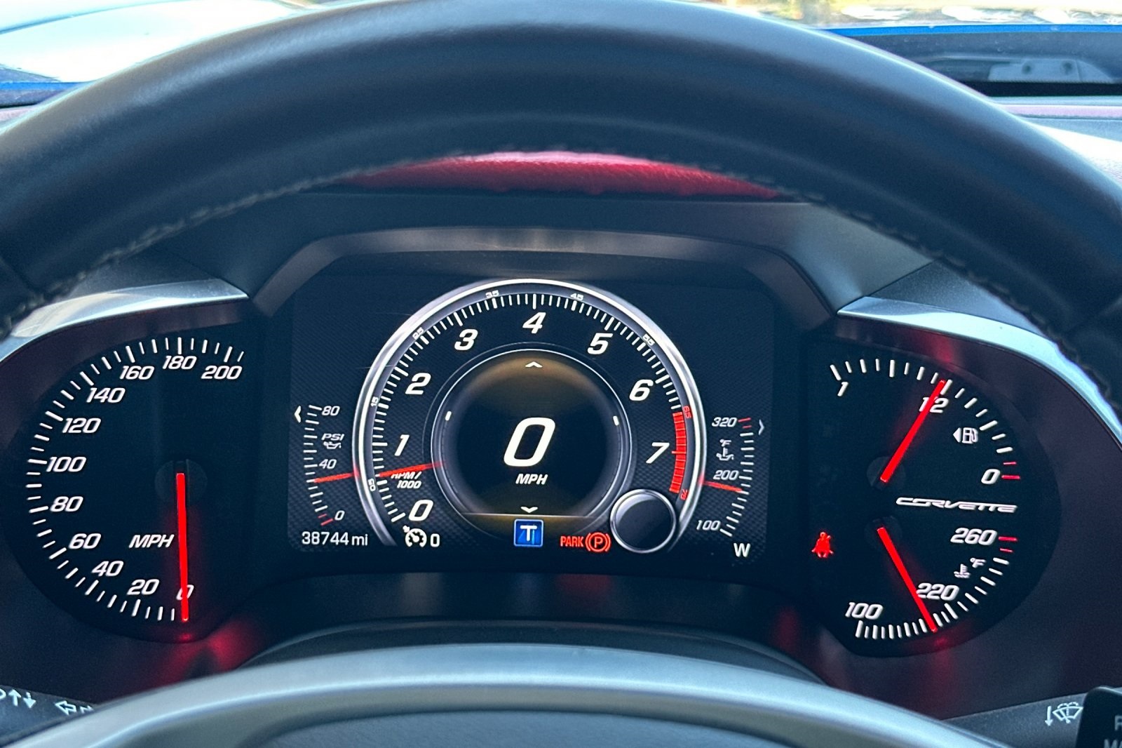 2015 Chevrolet Corvette Stingray 2LT photo 22