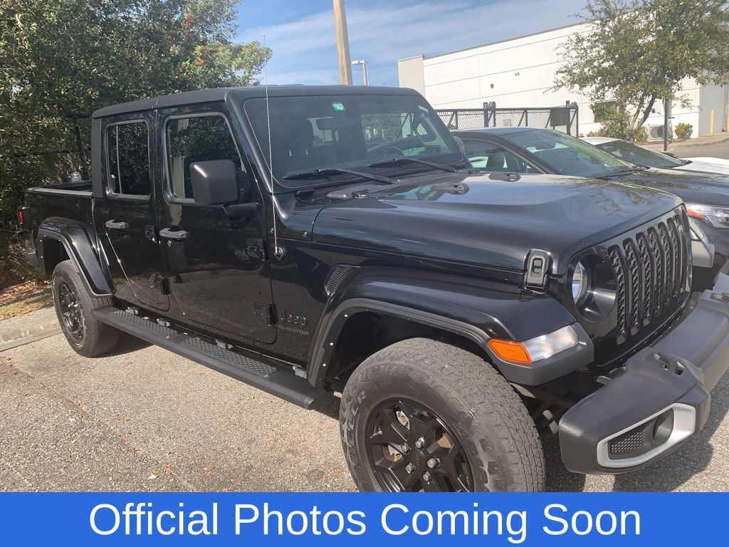 2022 Jeep Gladiator Sport S's photo