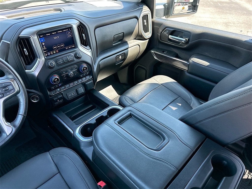 2022 Chevrolet Silverado 3500HD LTZ photo 17