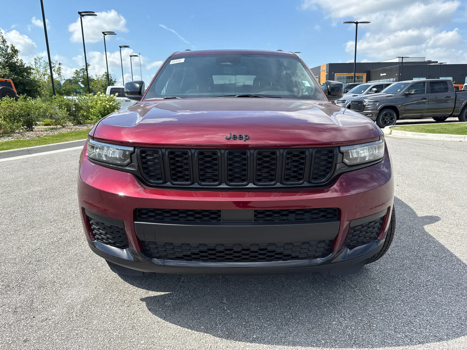 2025 Jeep Grand Cherokee Altitude X photo 3